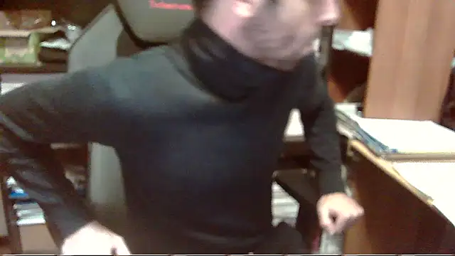 Snapshot of topg84 chatting on October 18, 6:41 pm topg84 online show from October 18, 6:41 pm