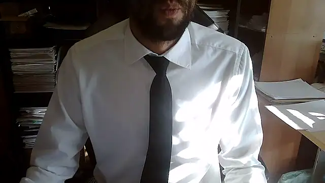 Snapshot of topg84 chatting on October 27, 12:31 pm topg84 online show from October 27, 12:31 pm