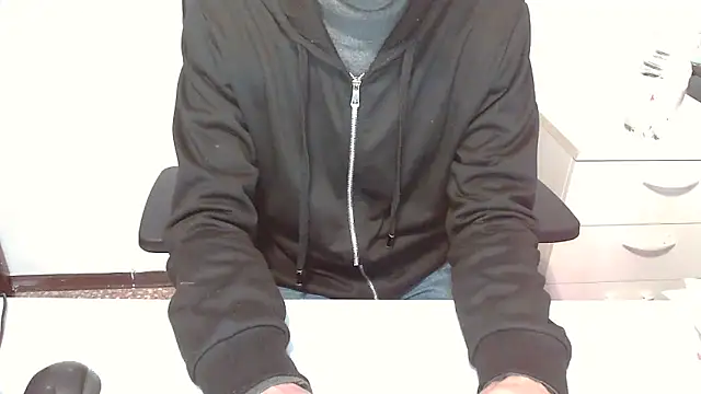 Snapshot of topg84 chatting on March 10, 7:19 pm topg84 online show from March 10, 7:19 pm