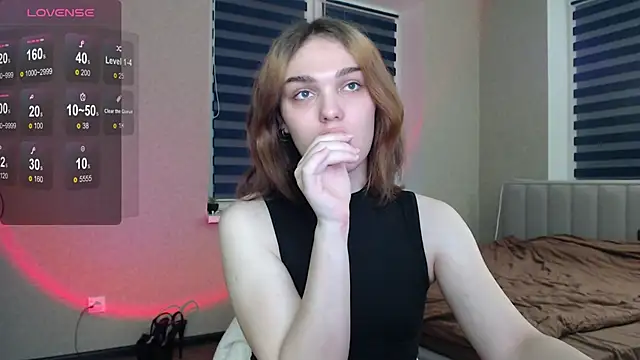 EmiliaRhodes online show from November 6, 9:59 pm