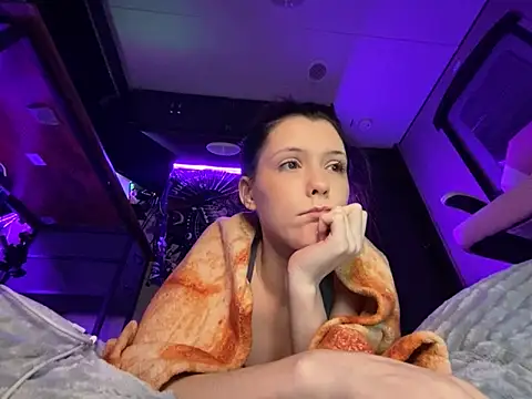 Thedeepwebcutie online show from June 30, 7:20 am
