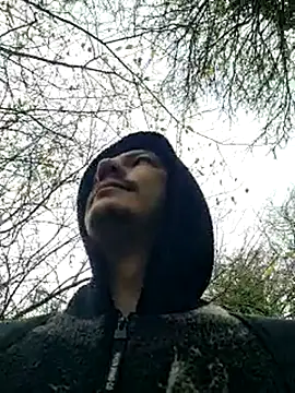 Snapshot of bbyxklaus chatting on November 12, 11:10 am bbyxklaus online show from November 12, 11:10 am