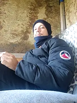 Snapshot of bbyxklaus chatting on November 18, 12:42 pm bbyxklaus online show from November 18, 12:42 pm