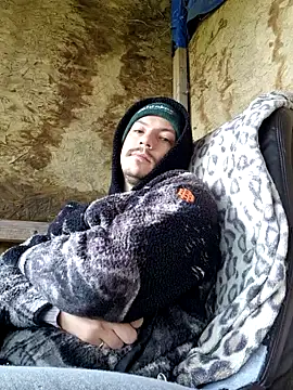 Snapshot of bbyxklaus chatting on November 28, 11:24 am bbyxklaus online show from November 28, 11:24 am