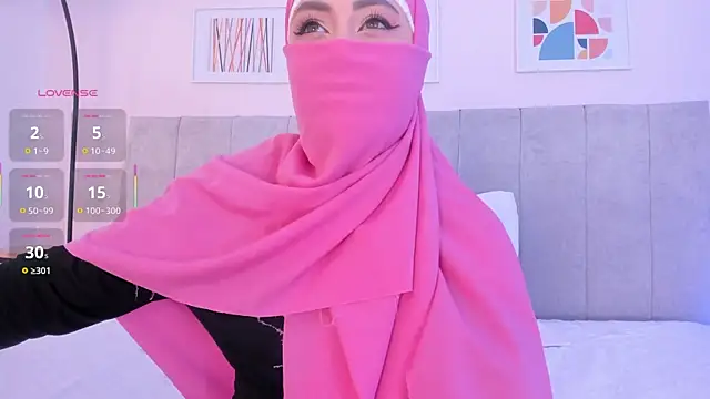 Snapshot of fatiima_ chatting on May 11, 7:11 pm fatiima online show from May 11, 7:11 pm