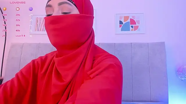 Snapshot of fatiima_ chatting on May 20, 7:31 pm fatiima online show from May 20, 7:31 pm