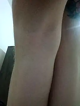 Snapshot of Sph9mm chatting on October 27, 2:59 am Sph9mm online show from October 27, 2:59 am