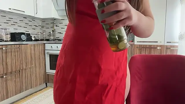 Snapshot of Sutgibiezgi chatting on November 25, 10:26 am Sutgibiezgi online show from November 25, 10:26 am