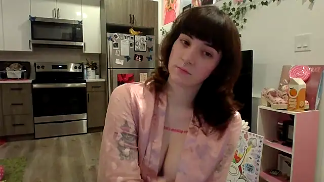 Snapshot of Trickylucy555 chatting on November 5, 9:31 am Trickylucy555 online show from November 5, 9:31 am