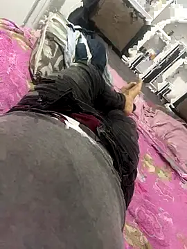 Mathias123987 online show from November 29, 5:43 am