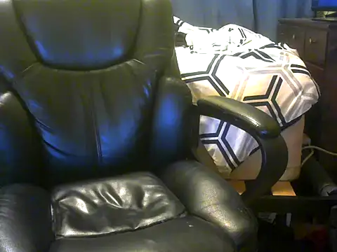 Snapshot of sissydoll3 chatting on March 14, 2:28 am sissydoll3 online show from March 14, 2:28 am