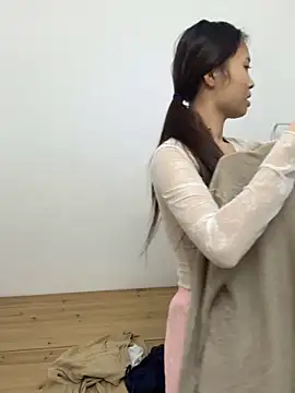 aaaaawhate online show from October 26, 9:26 am