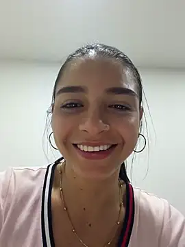 Snapshot of violeta365 chatting on June 20, 2:14 am violeta365 online show from June 20, 2:14 am