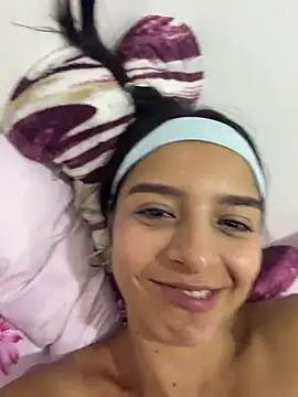 Snapshot of violeta365 chatting on July 5, 7:43 pm violeta365 online show from July 5, 7:43 pm