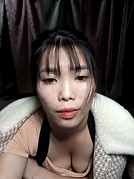 Snapshot of Fish_yellow chatting on October 24, 12:45 pm Fish yellow online show from October 24, 12:45 pm