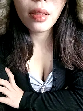 Snapshot of Fish_yellow chatting on November 2, 3:14 pm Fish yellow online show from November 2, 3:14 pm