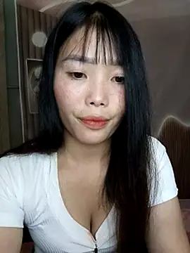 Snapshot of Fish_yellow chatting on November 4, 7:07 am Fish yellow online show from November 4, 7:07 am