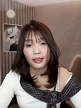 Snapshot of Fish_yellow chatting on November 27, 6:15 am Fish yellow online show from November 27, 6:15 am