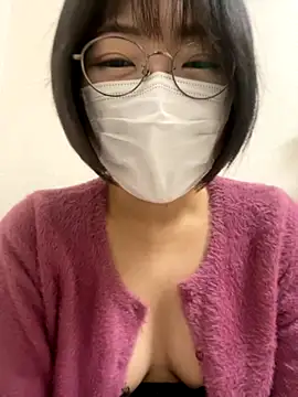 Snapshot of Yurika_oO chatting on November 28, 9:39 pm Yurika oO online show from November 28, 9:39 pm