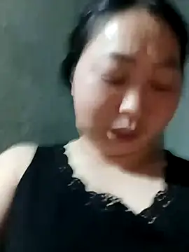 Snapshot of suka-bibi chatting on November 25, 1:33 pm suka-bibi online show from November 25, 1:33 pm