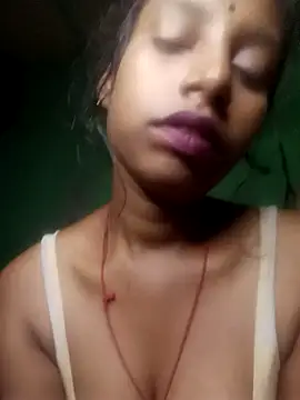 Snapshot of Rutika-G chatting on October 30, 12:12 am Rutika-G online show from October 30, 12:12 am