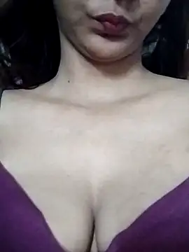Aaliya BigBoobs 1 online show from May 22, 12:00 pm