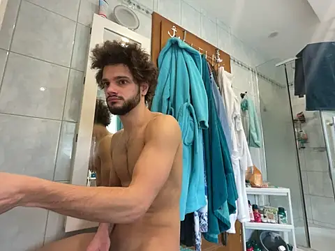 youngboyformommy24 online show from March 11, 8:53 am