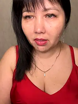 Love  Mom online show from October 22, 3:01 pm