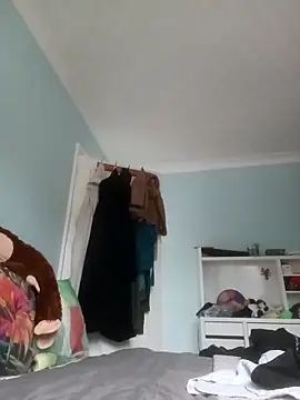 Imyourguy2025 online show from October 29, 9:11 am