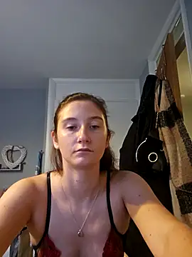 Snapshot of SashaBabyxx chatting on November 2, 7:44 am SashaBabyxx online show from November 2, 7:44 am