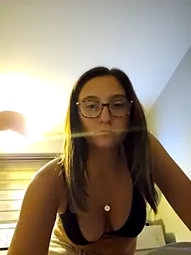 Snapshot of SashaBabyxx chatting on November 2, 8:00 pm SashaBabyxx online show from November 2, 8:00 pm