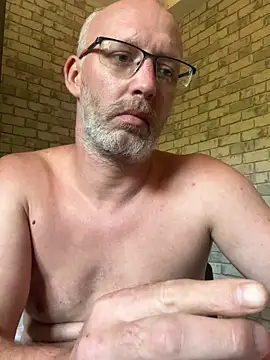 Cedric7653 online show from June 18, 8:14 am