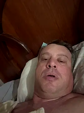 Snapshot of wellingtonmds chatting on October 21, 12:28 pm wellingtonmds online show from October 21, 12:28 pm