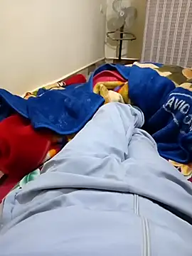 Snapshot of wivolove chatting on November 18, 12:49 am wivolove online show from November 18, 12:49 am