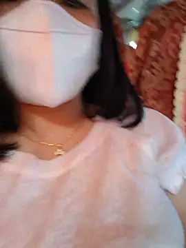 Snapshot of Mina-02 chatting on May 25, 1:33 am Mina-02 online show from May 25, 1:33 am
