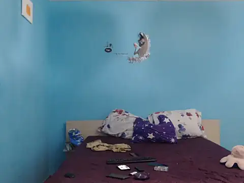 SaraDany online show from April 5, 7:33 pm