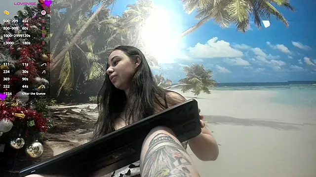 Snapshot of kimberd33 chatting on December 15, 2:54 pm kimberd33 online show from December 15, 2:54 pm