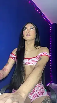 Snapshot of NikitaDragunXXX chatting on May 10, 4:23 pm NikitaDragunXXX online show from May 10, 4:23 pm