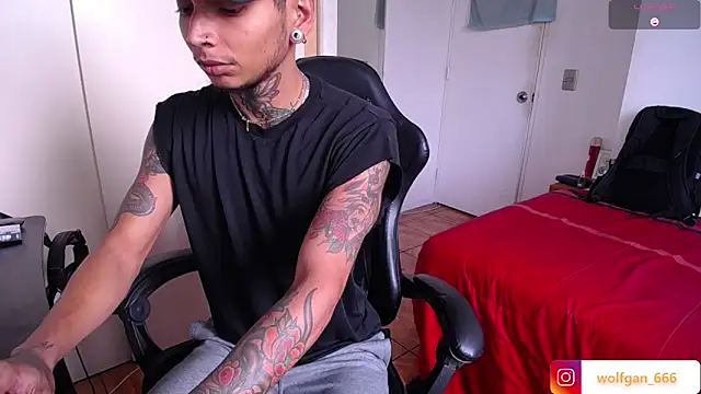 nathan aress6666 online show from May 27, 7:55 pm