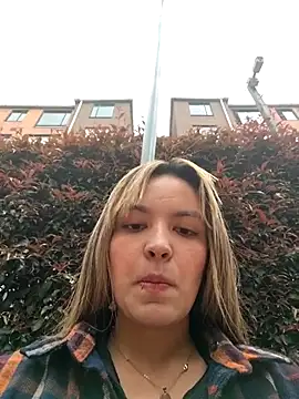 Snapshot of celeste_83 chatting on November 20, 9:14 pm celeste 83 online show from November 20, 9:14 pm