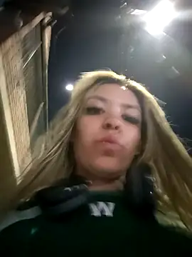 Snapshot of celeste_83 chatting on November 28, 12:13 am celeste 83 online show from November 28, 12:13 am