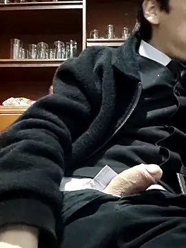 Snapshot of Carriata_larry chatting on November 15, 3:15 am Carriata larry online show from November 15, 3:15 am