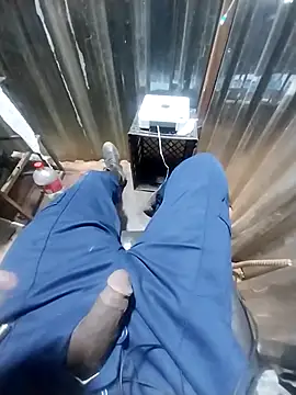 Snapshot of loVbRo1 chatting on December 3, 11:25 pm loVbRo1 online show from December 3, 11:25 pm