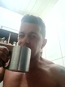 Snapshot of Cyborg45 chatting on January 7, 9:39 pm Cyborg45 online show from January 7, 9:39 pm
