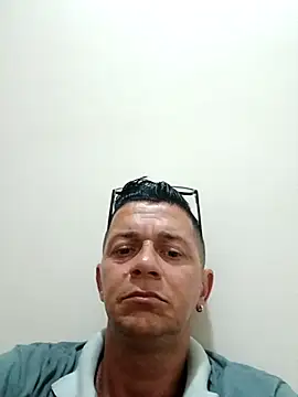 Snapshot of Cyborg45 chatting on January 19, 3:05 pm Cyborg45 online show from January 19, 3:05 pm