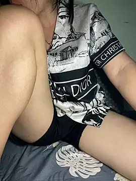 Snapshot of Winny-sexy chatting on July 14, 2:12 pm Winny-sexy online show from July 14, 2:12 pm