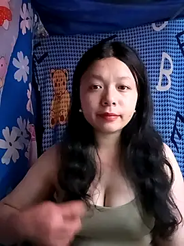 lisa-bae00 online show from February 16, 12:01 pm