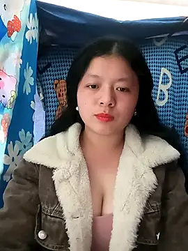 lisa-bae00 online show from February 20, 6:26 am