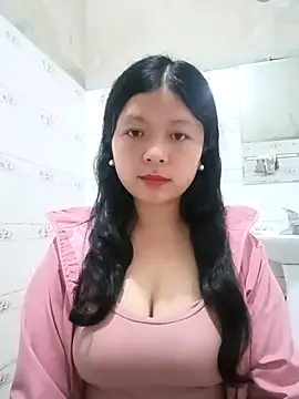 lisa-bae00 online show from April 23, 1:02 pm