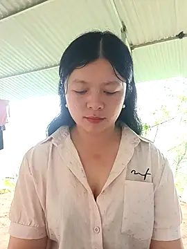 lisa-bae00 online show from April 30, 4:08 am
